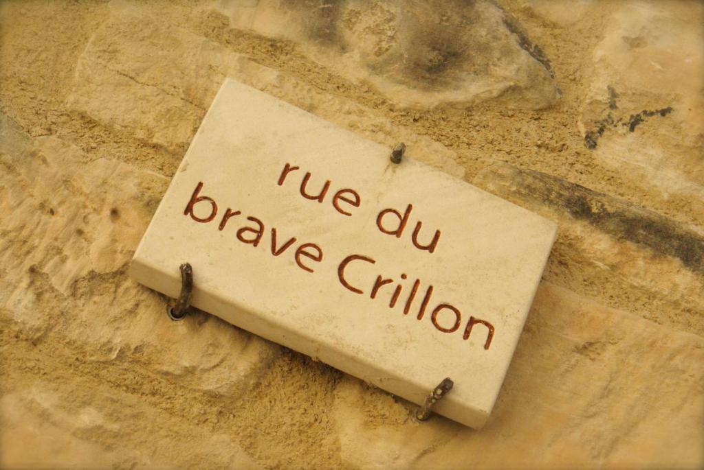 Hotel Le Crillon Murs  Exteriér fotografie